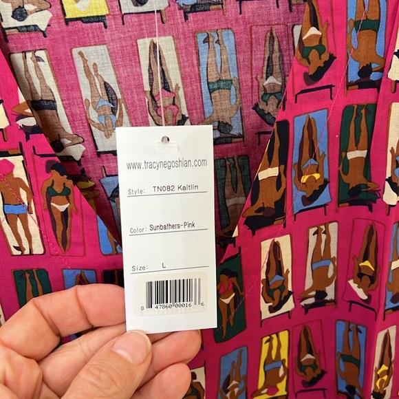 NWT{Tracy Negoshian}Sz L Pink Sunbathers Swimsuit Coverup - Picture 5 of 8